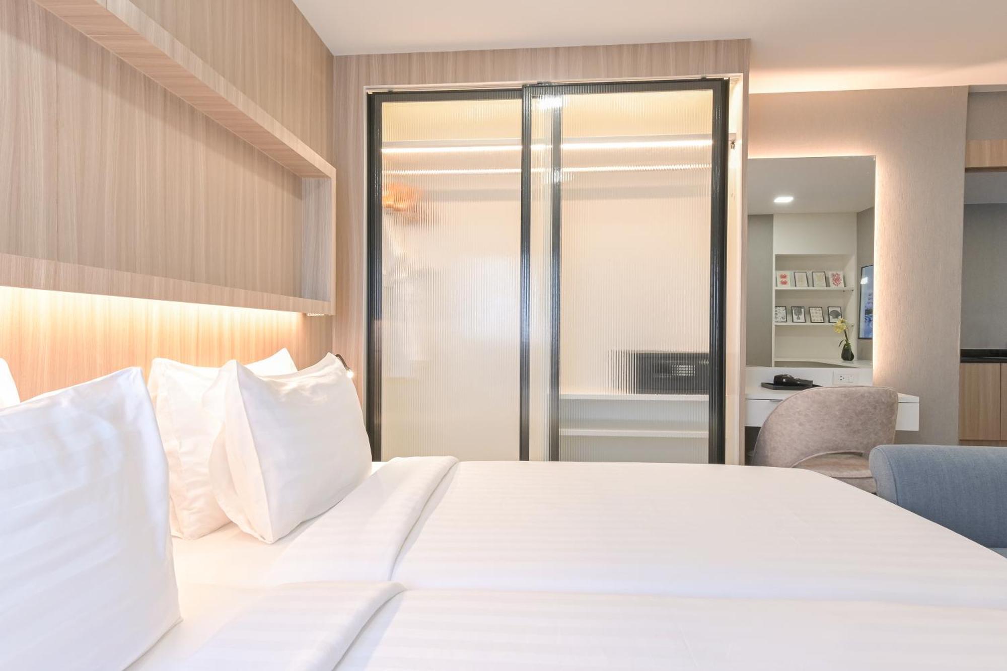 Shewin De Bangkok Hotel Exterior photo